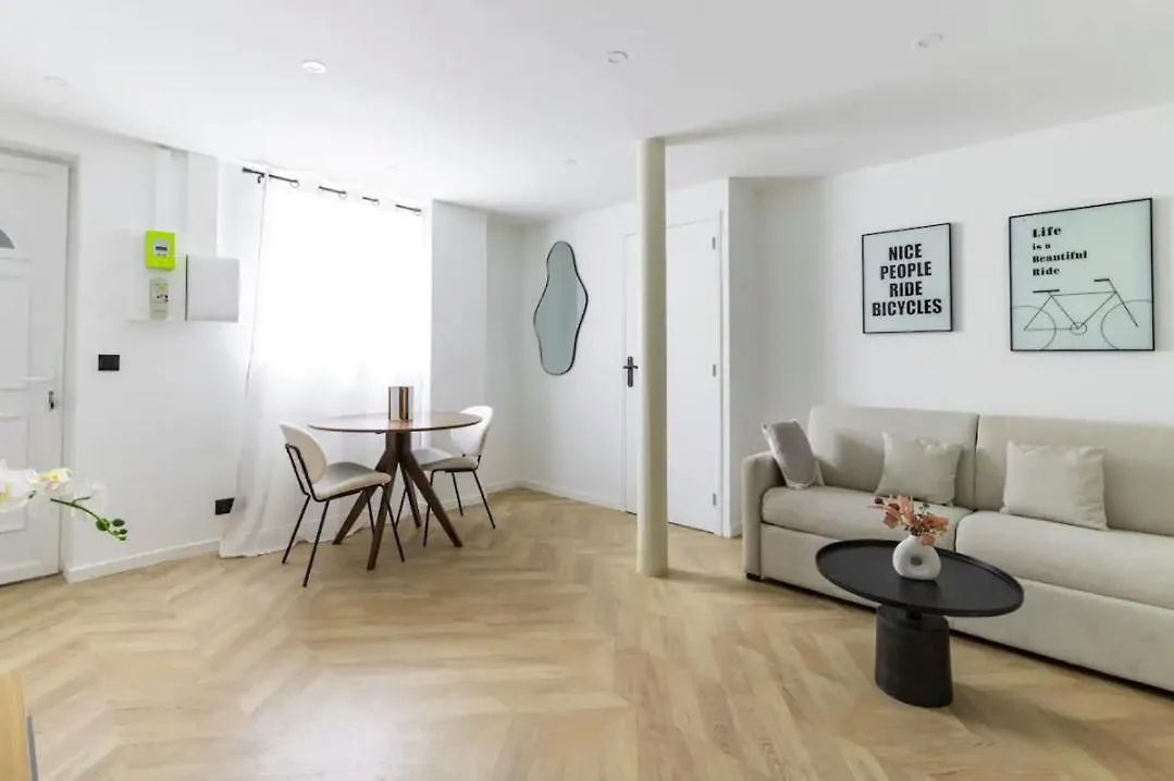 شقة Chapelle/ordener : Magnifique 1br/4p